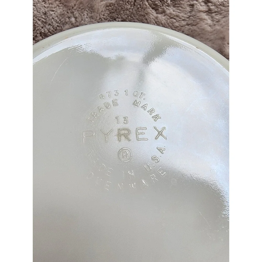 Vintage Pyrex Horizon Blue Casserole Bowl 473 1 QT Blue White Milk Glass